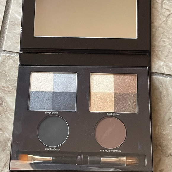 BRAND NEW LAURA MERCIER EYE SHADOW PALETTE - Picture 2 of 2